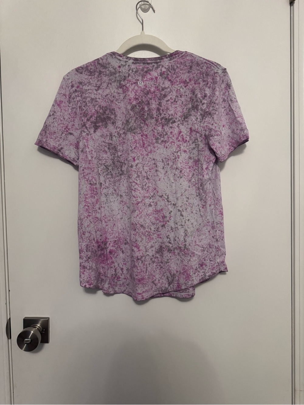Lululemon Love Crew T-Shirt - Picture 3 of 3
